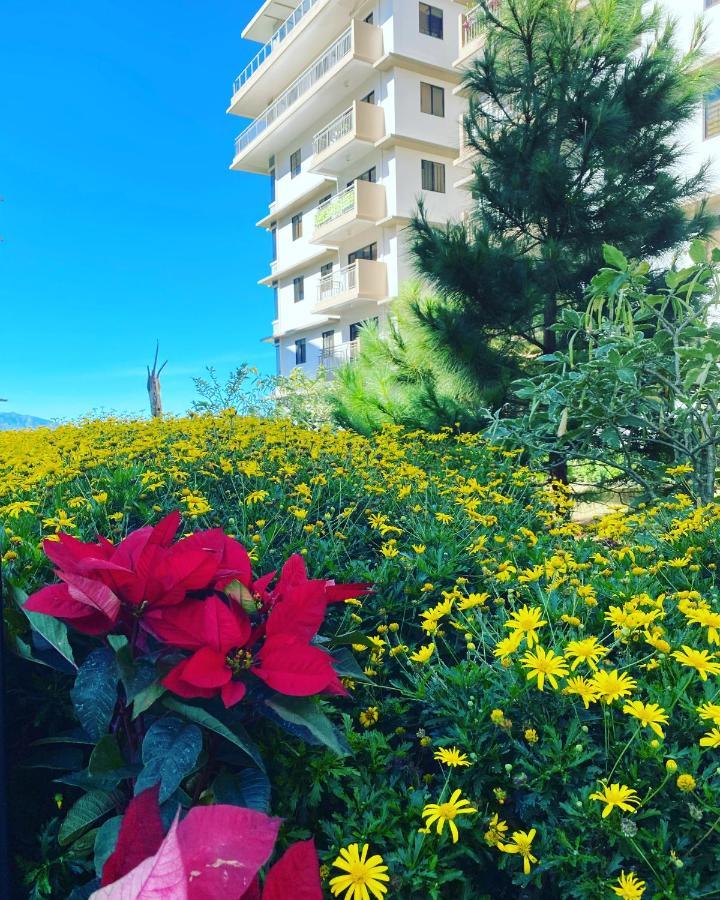 Near Johnhay Minesview Fast Wi-Fi Netflix Balcony Lejlighed Baguio City Eksteriør billede