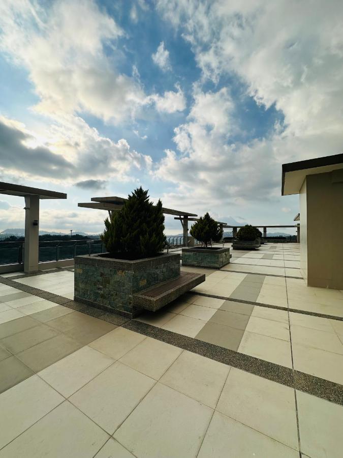 Near Johnhay Minesview Fast Wi-Fi Netflix Balcony Lejlighed Baguio City Eksteriør billede