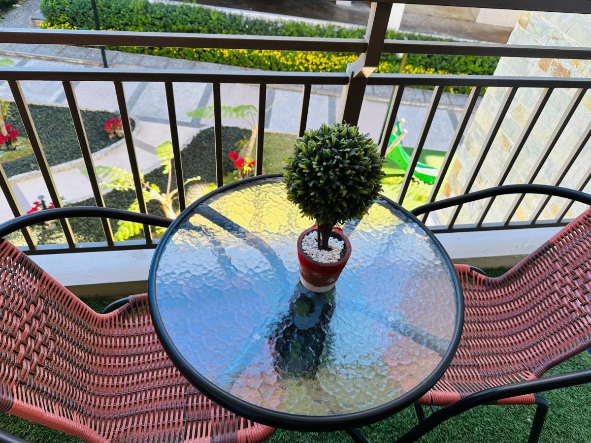 Near Johnhay Minesview Fast Wi-Fi Netflix Balcony Lejlighed Baguio City Eksteriør billede